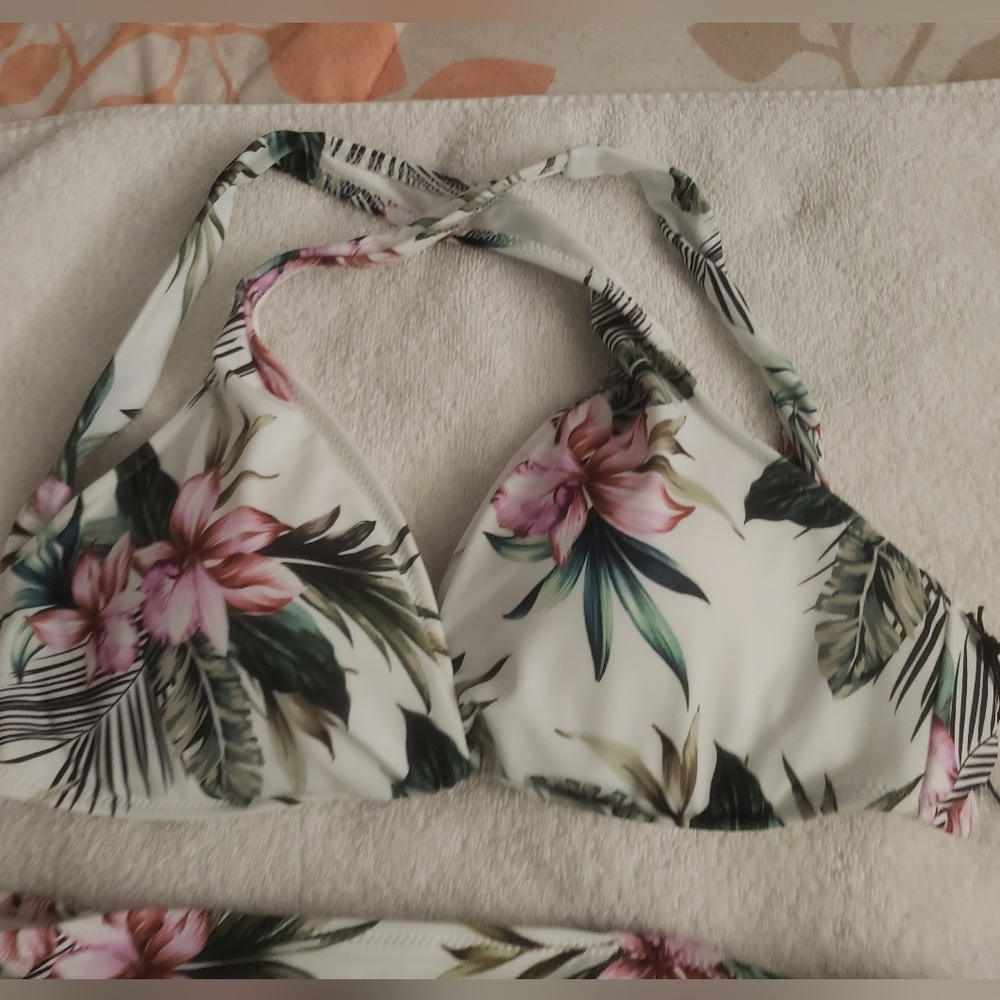 Two Piece Bathing Suit - Picture 3 of 7